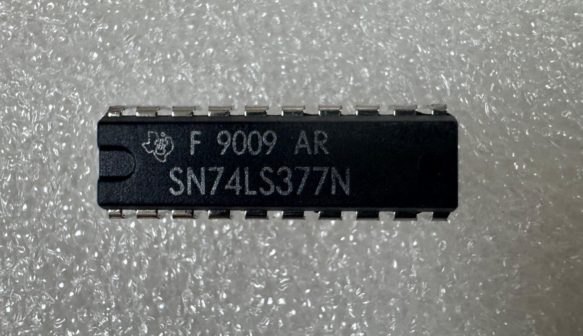 SN74LS377N
