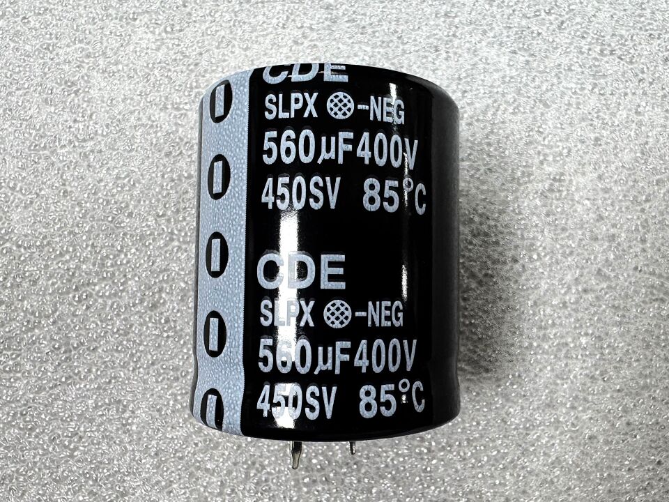 560UF 400V