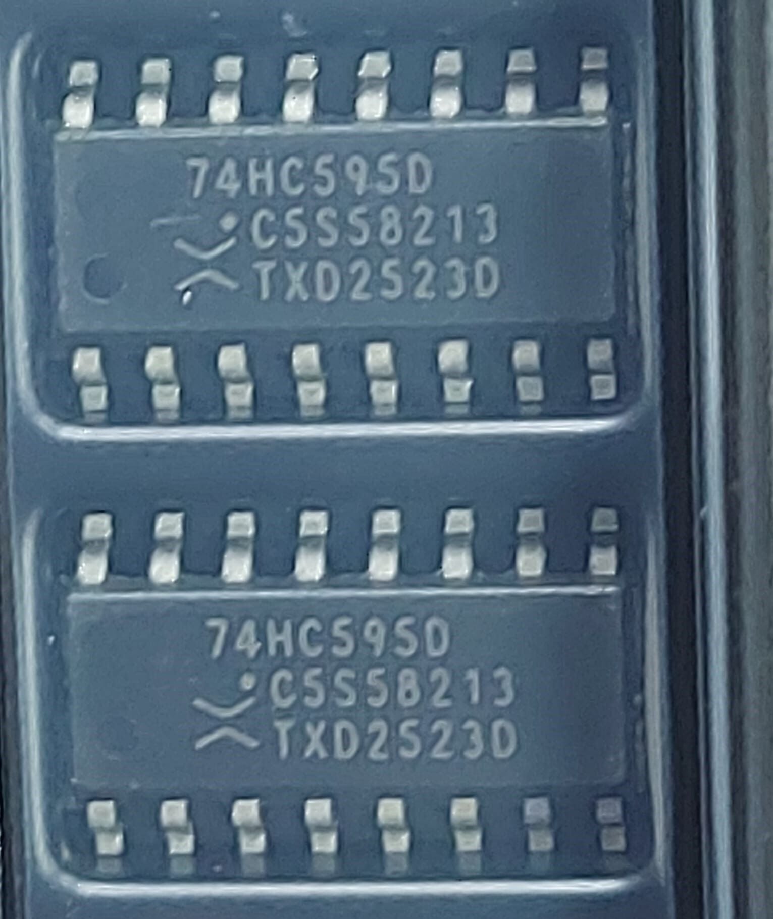 74HC595D SMD