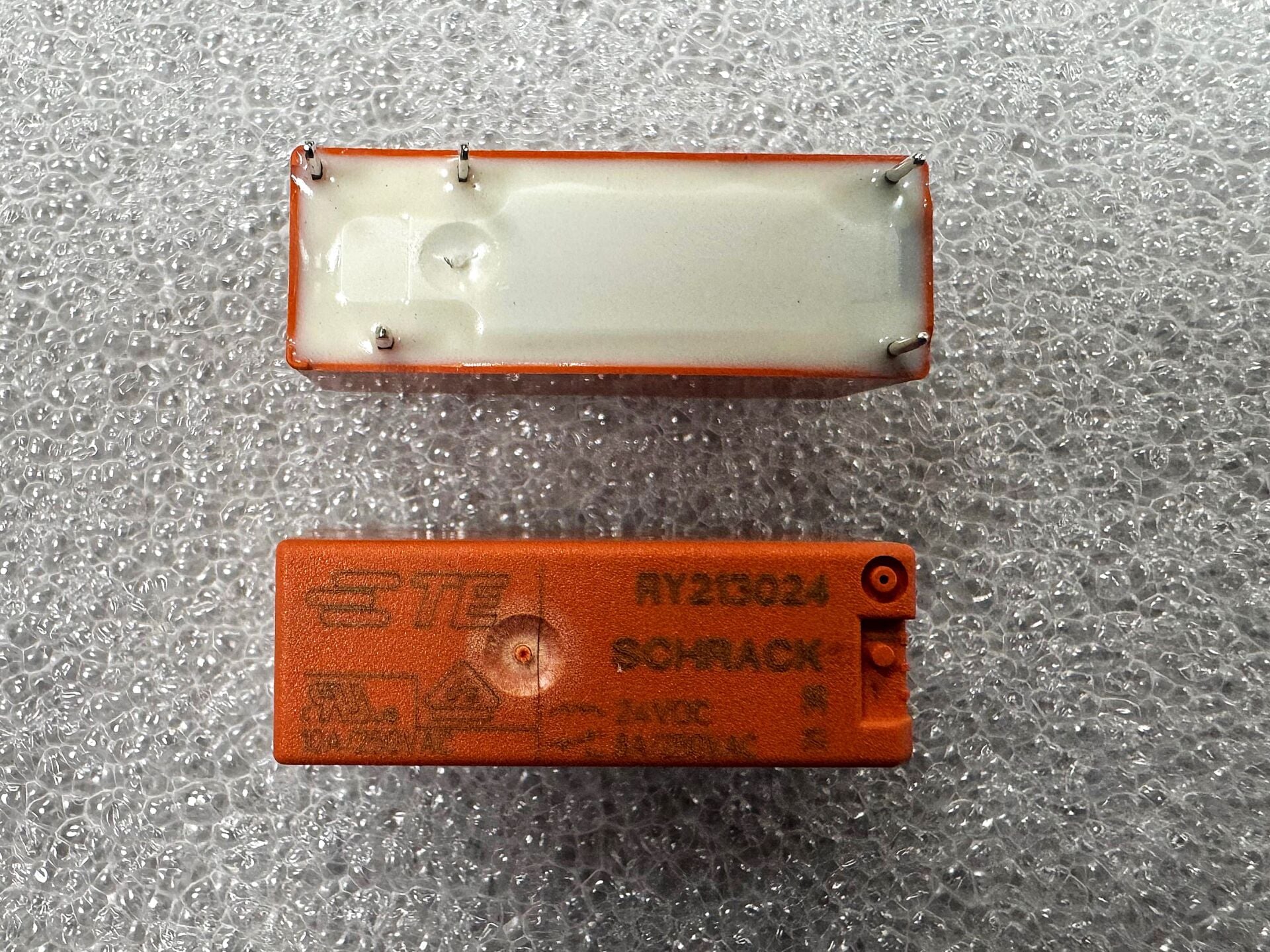 RY213024 24V ROLE