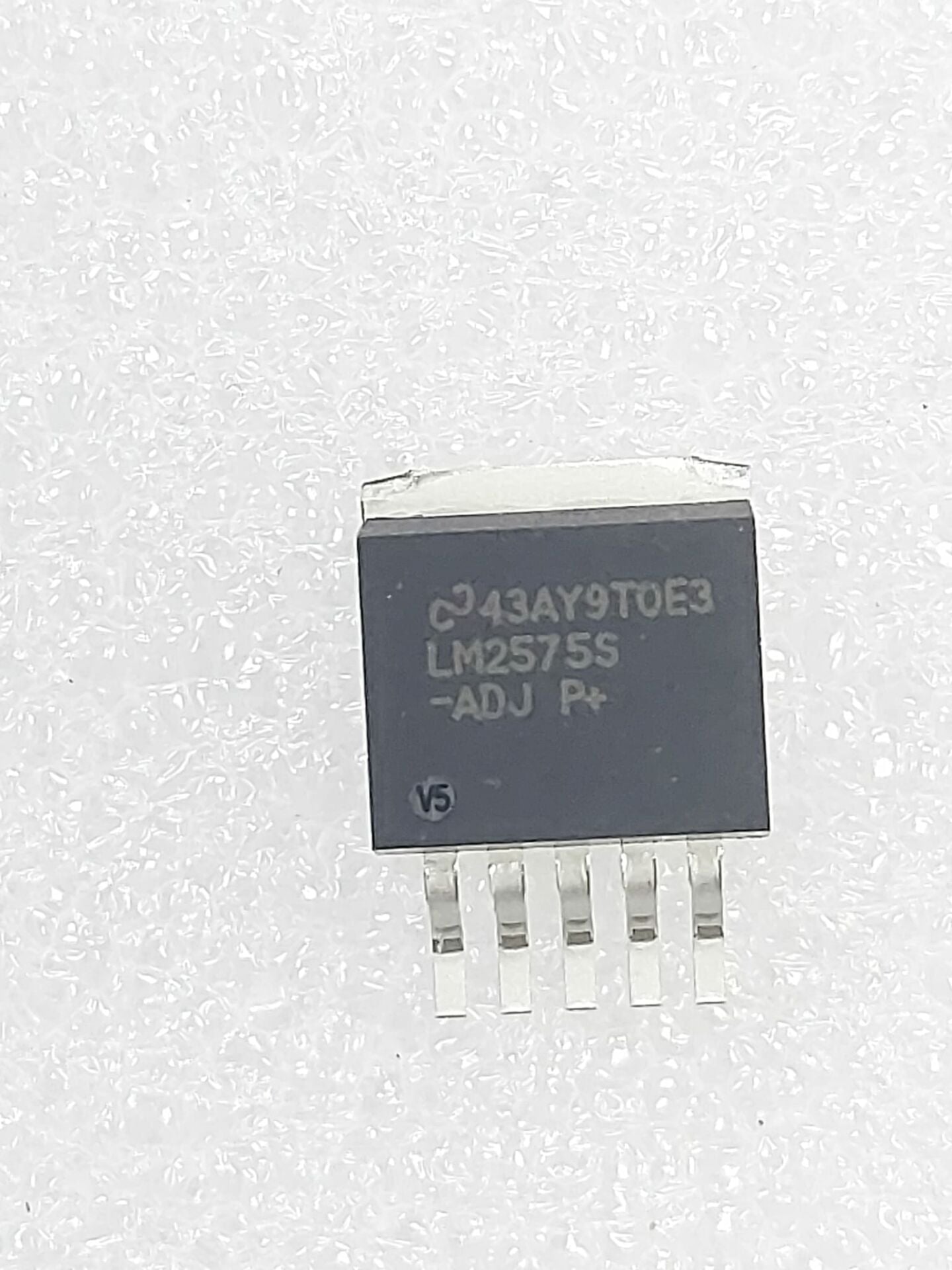 LM2575S-ADJ