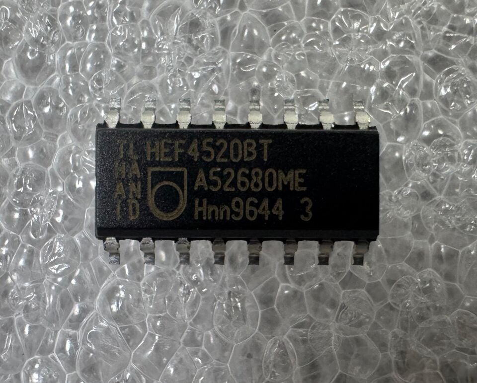 HEF4520BT SMD