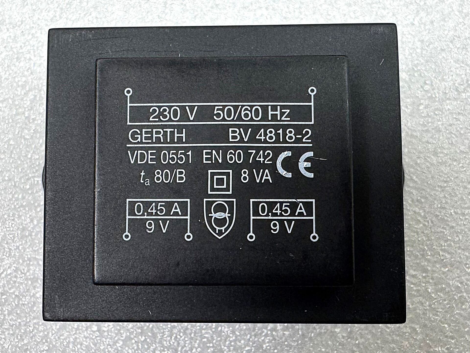 2X9V 8VA TRAFO