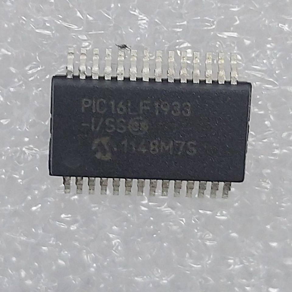 PIC16LF1933-I/SS
