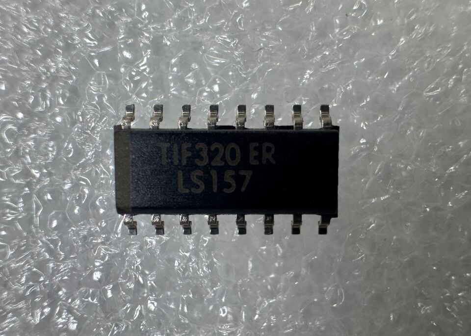 74LS157 SOIC -16 SMD