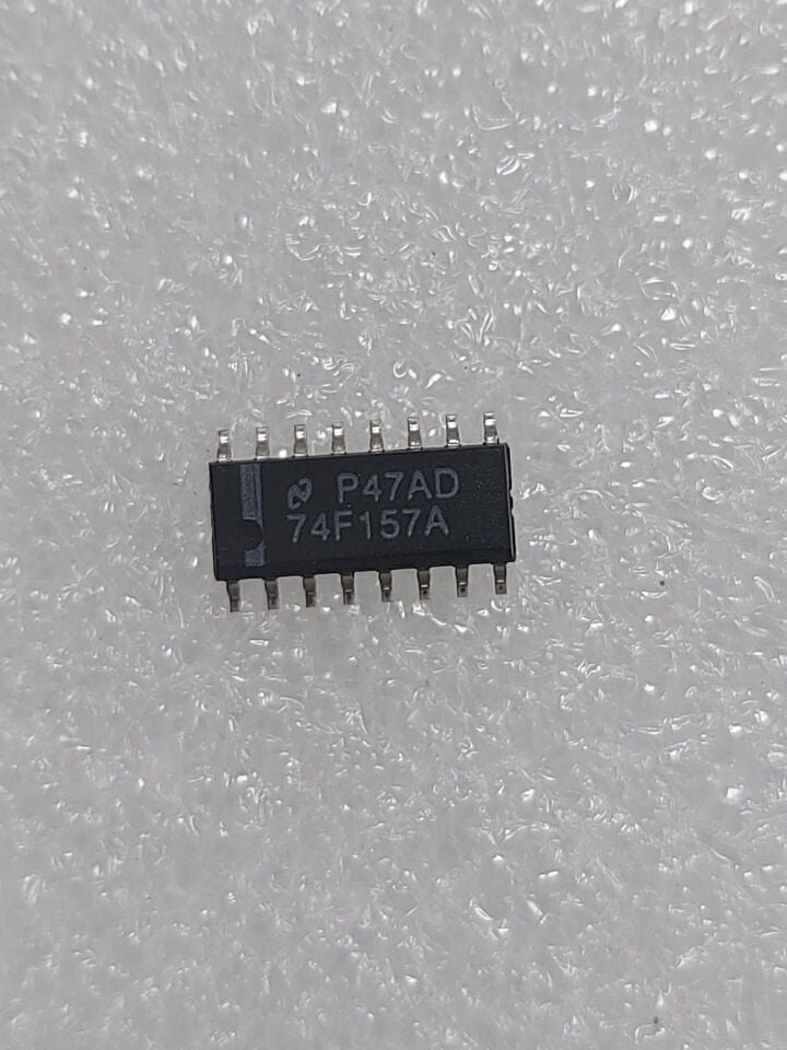 74F157A SOIC-16 SMD