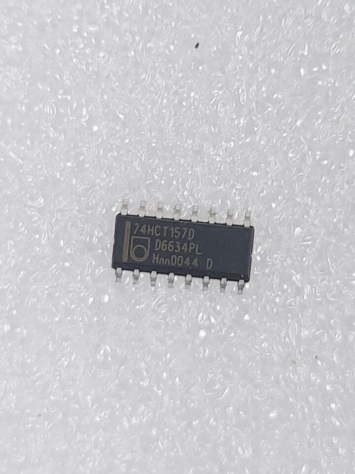 74HCT157D  SOIC-16 SMD