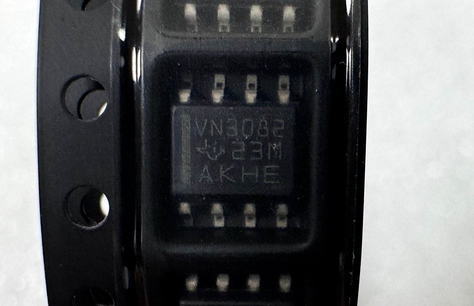 75HVD3082 SMD (VN3082)