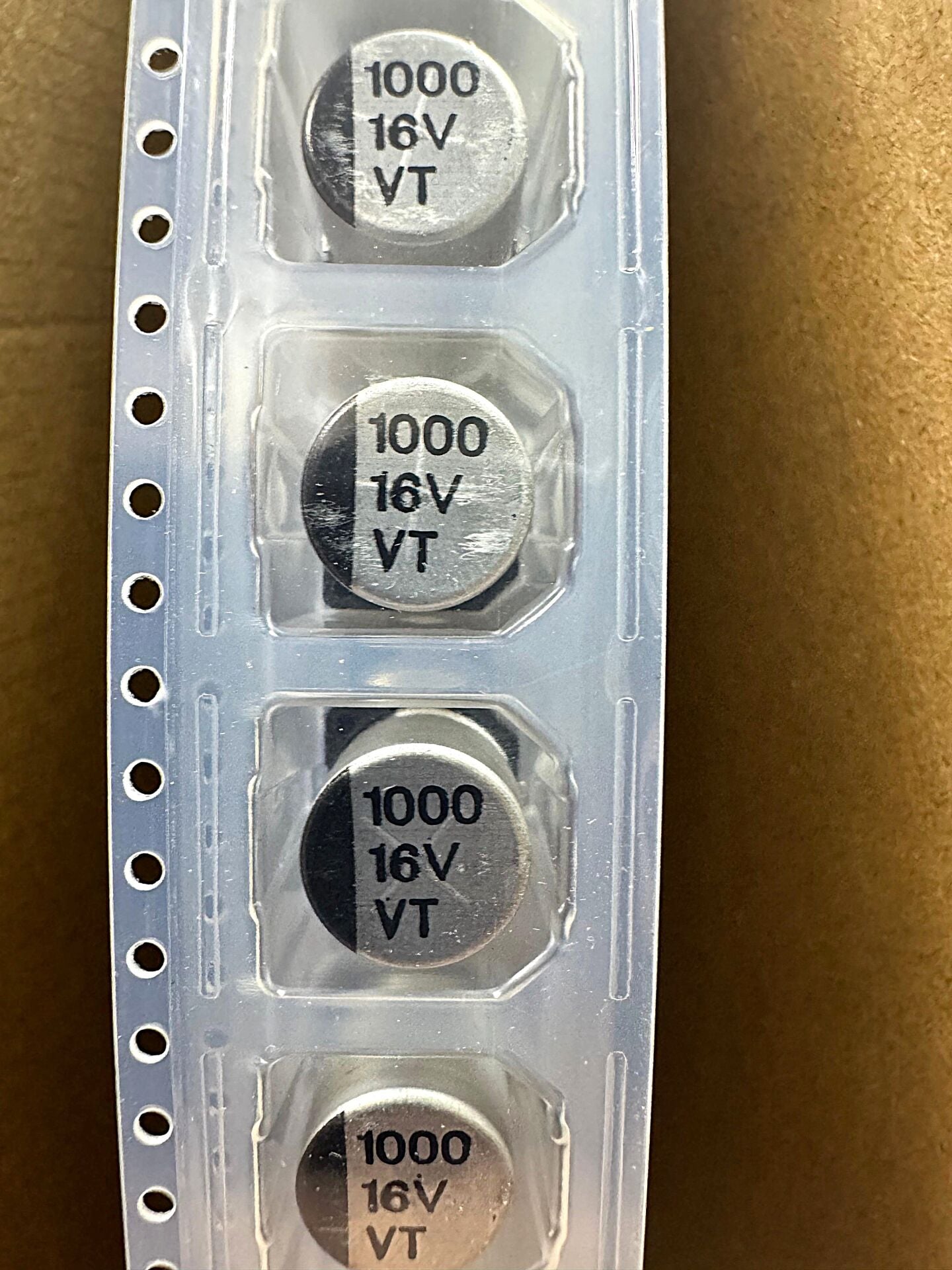 1000UF 16V SMD
