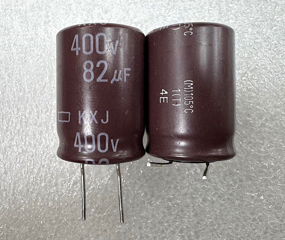 82UF 400V