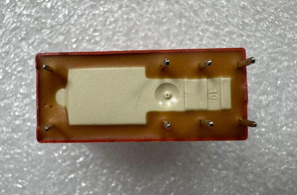 RT424730 230VAC 8A 2C 8PIN SCHRACK