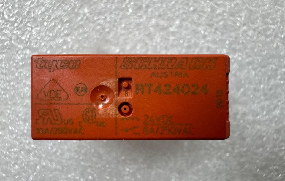 RT424024 24V 8A 2C 8PIN SCHRACK