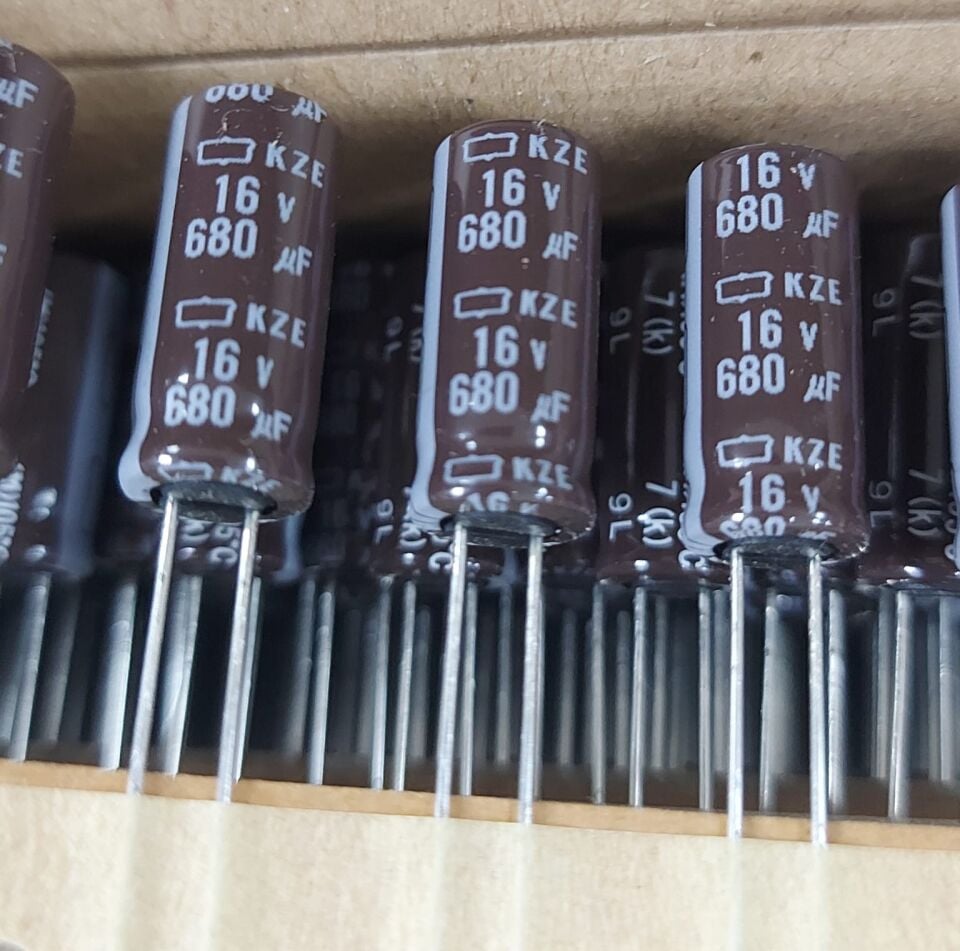 680UF 16V 105C 8X20