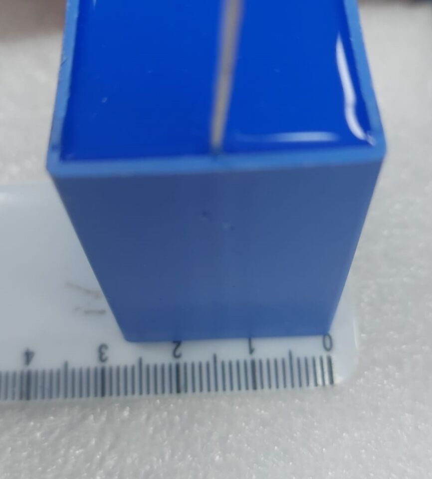 8.2UF 305AC X2 37.MM MKP   POLYESTER