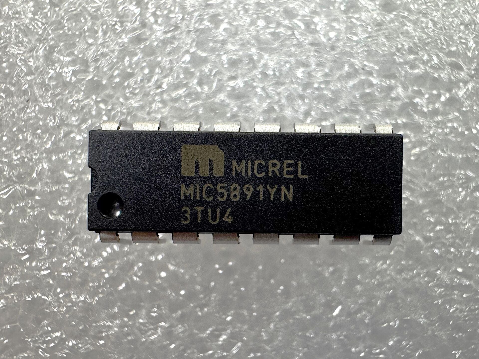 MIC5891YN