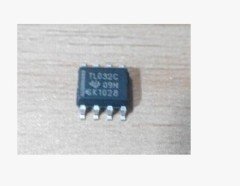 TL032CDR
