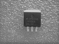 LM1084IS-12