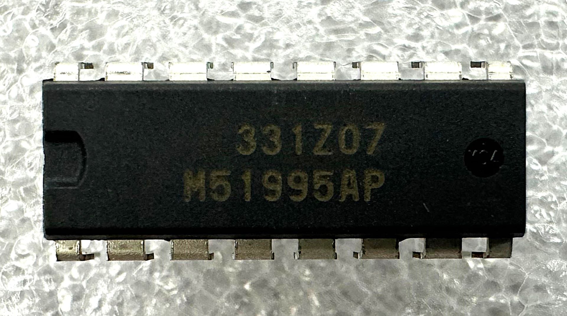 M51995AP