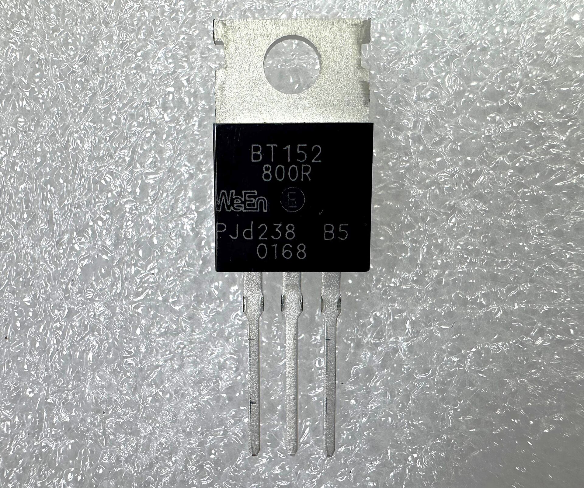 BT152