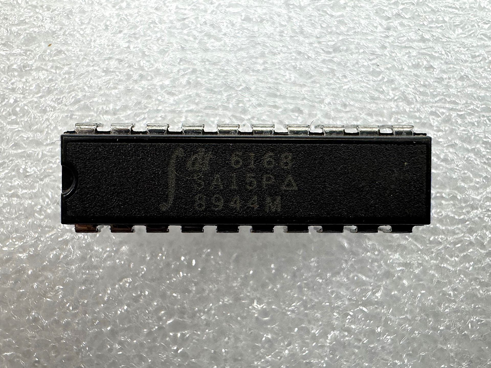 IDT6168