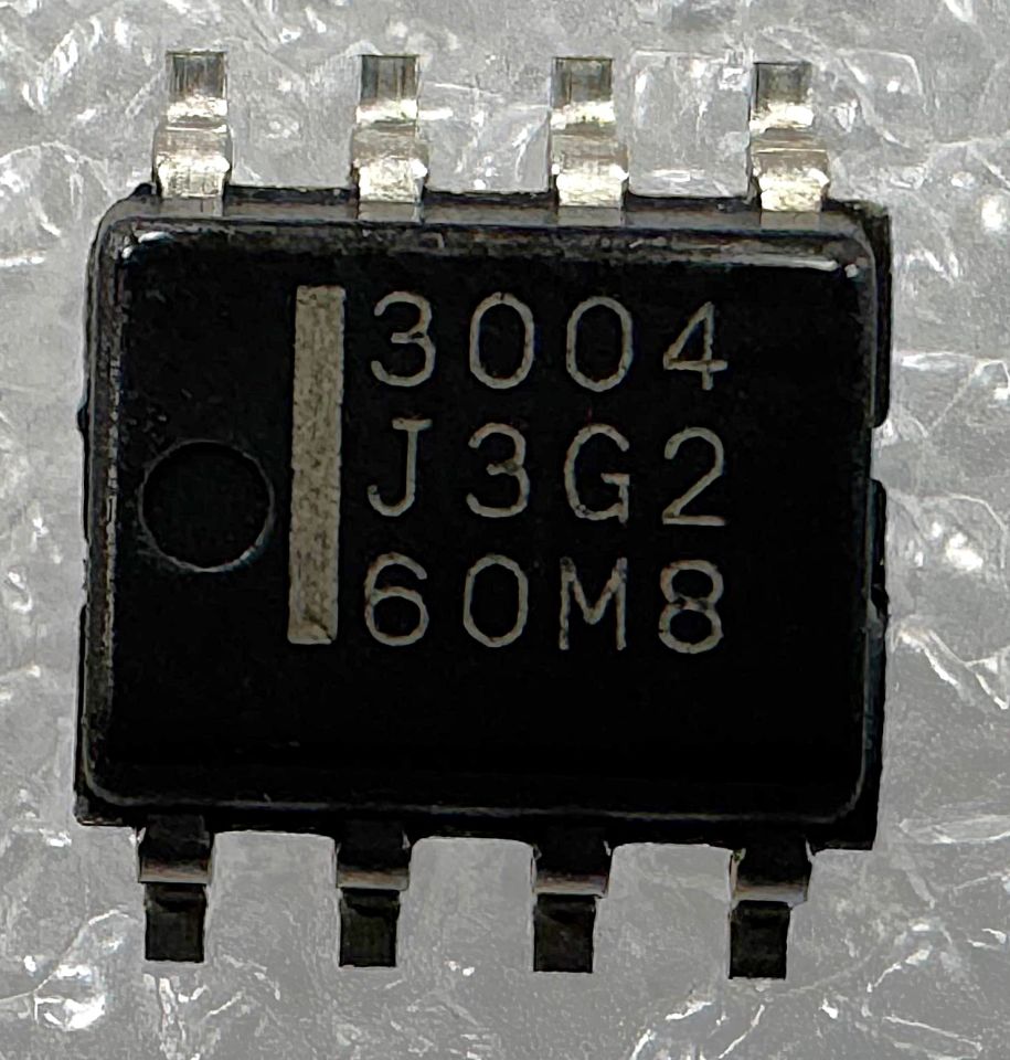 HAT3004 SOIC8 SMD N-CH/ P-CH (N-CH 5,5A 30V)  ( P-CH  3,5A 30V)