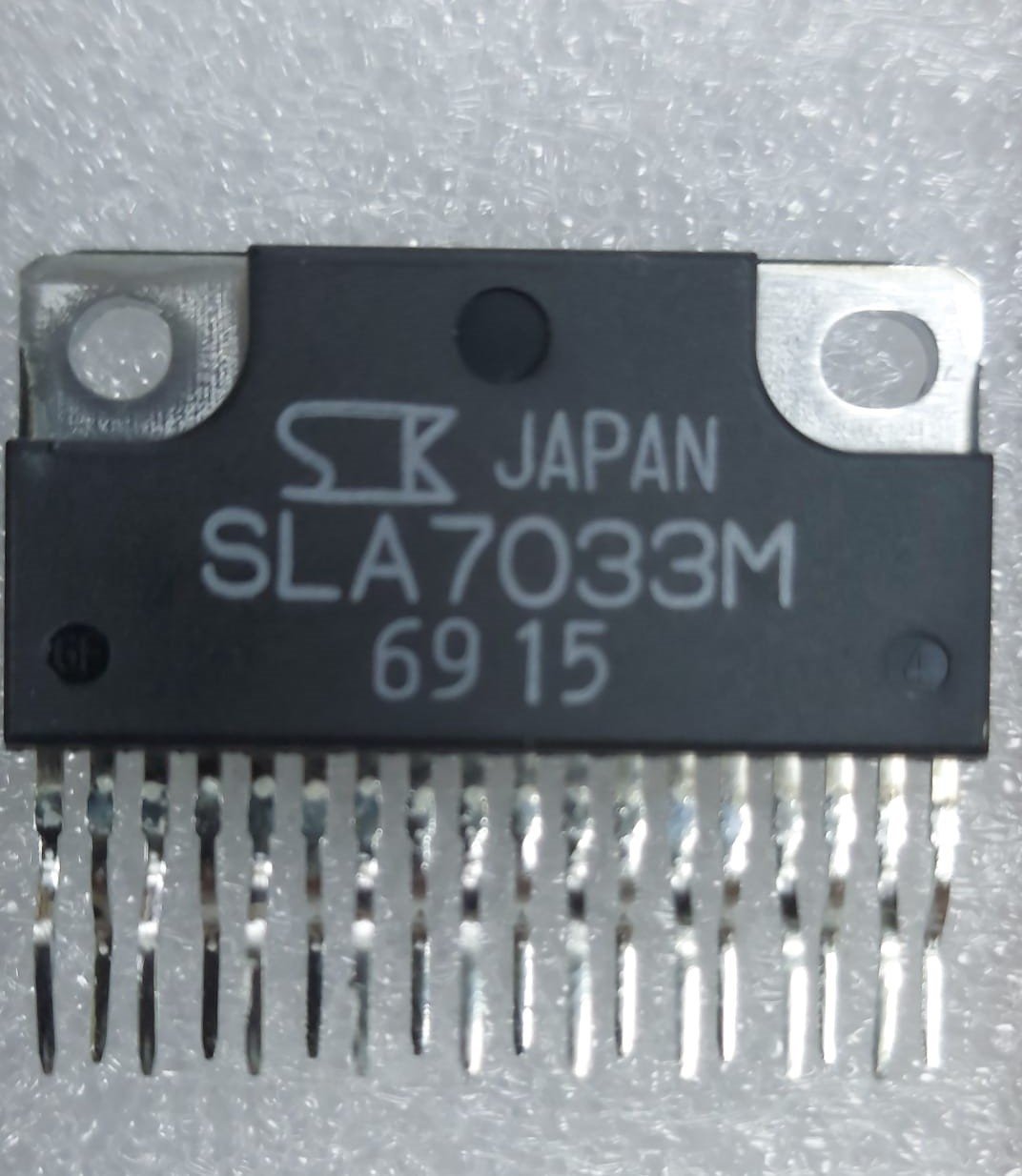 SLA7033M