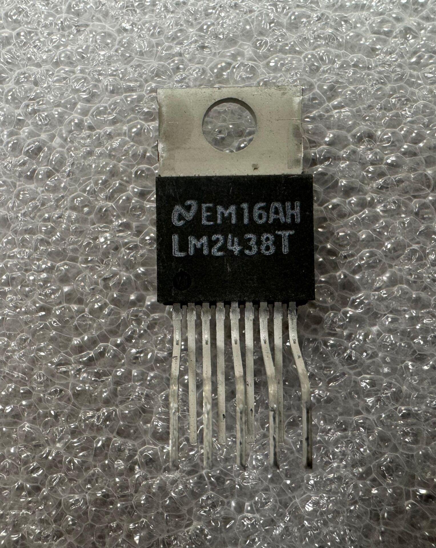 LM2438T