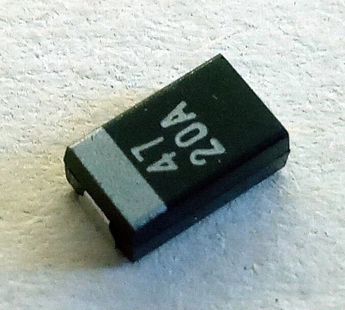 47UF 20V  E CASE  (293D476X9020E2TE3) SMD TANTAL