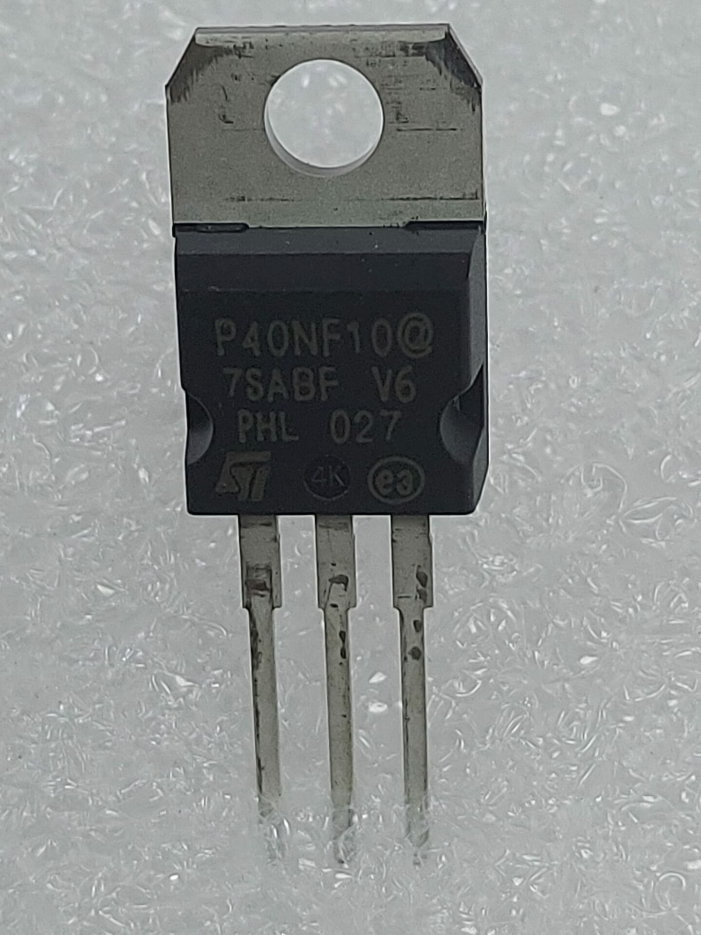 40NF10  (STP40NF10)