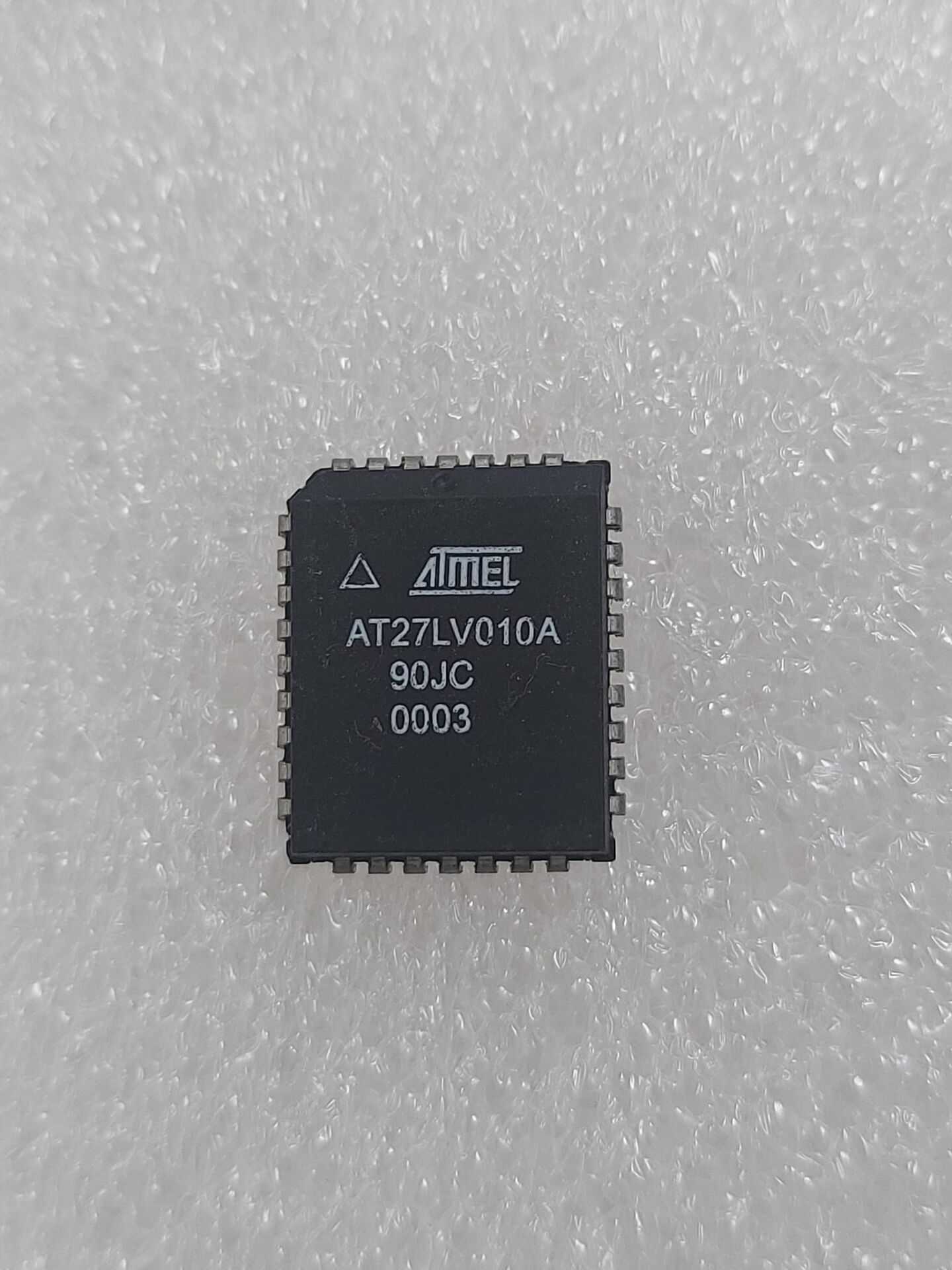 27LV010