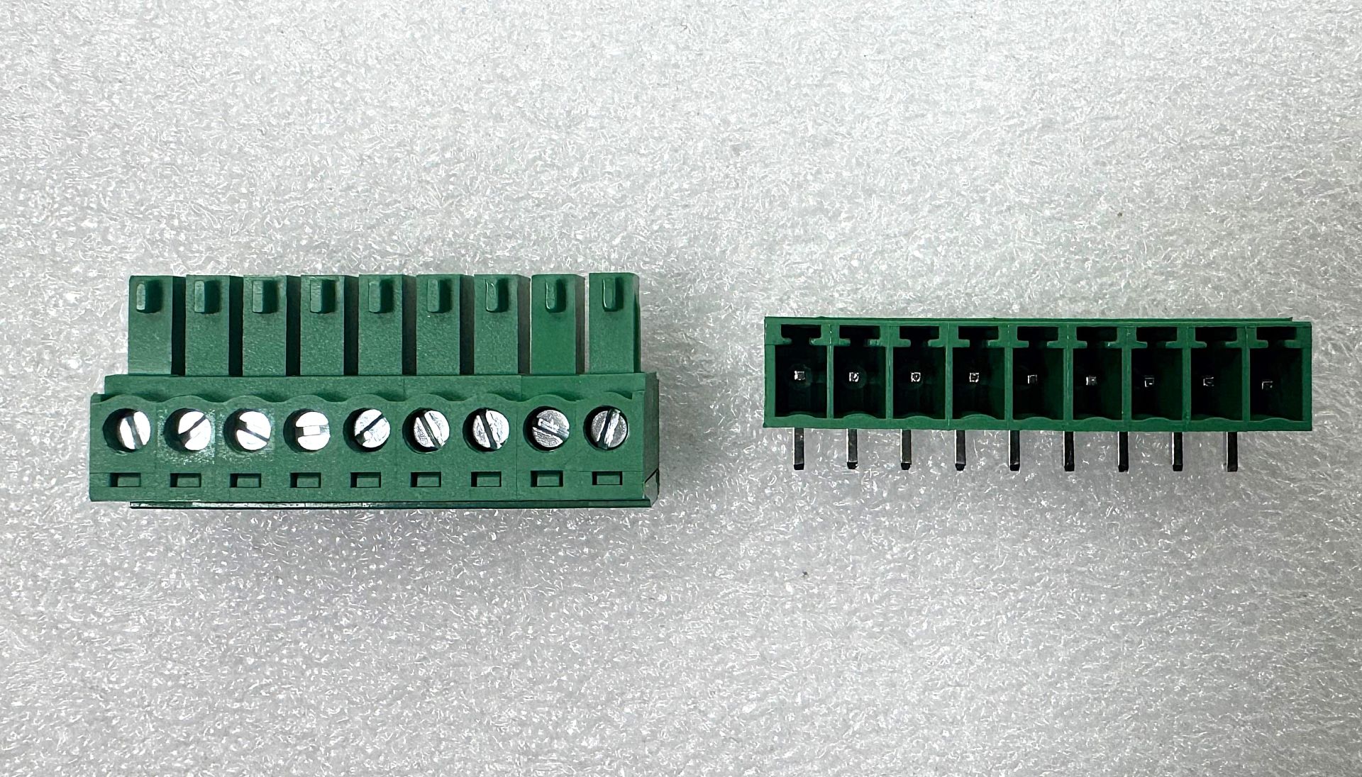 3.81MM 9 PIN 90C KLEMENS