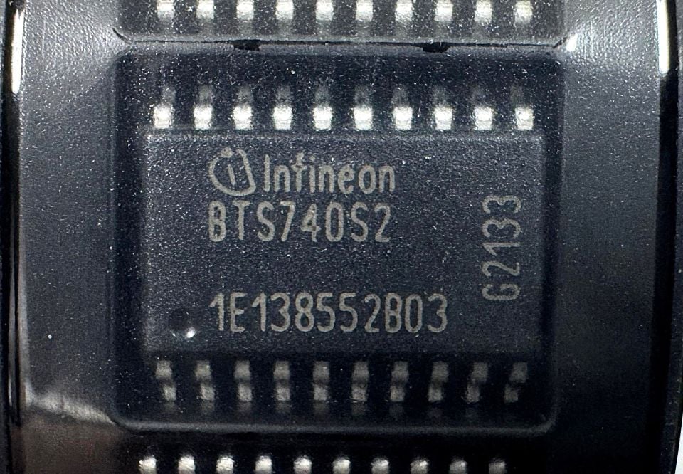 BTS740S2 SMD