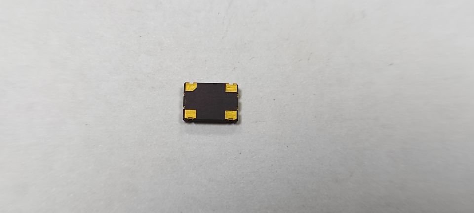 4 MHZ SMD KRİSTAL