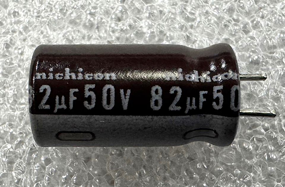 82UF 50V