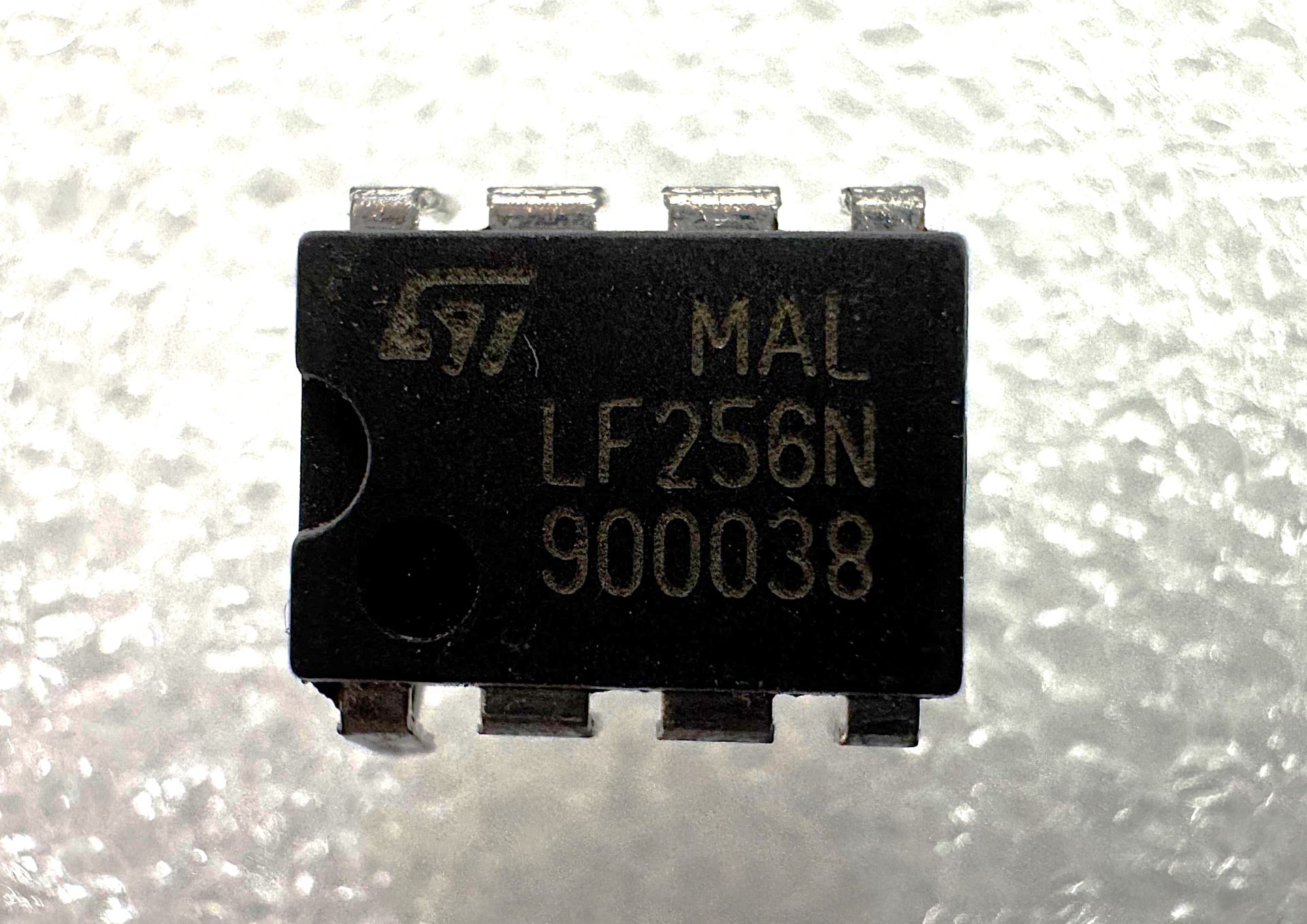 LF256N