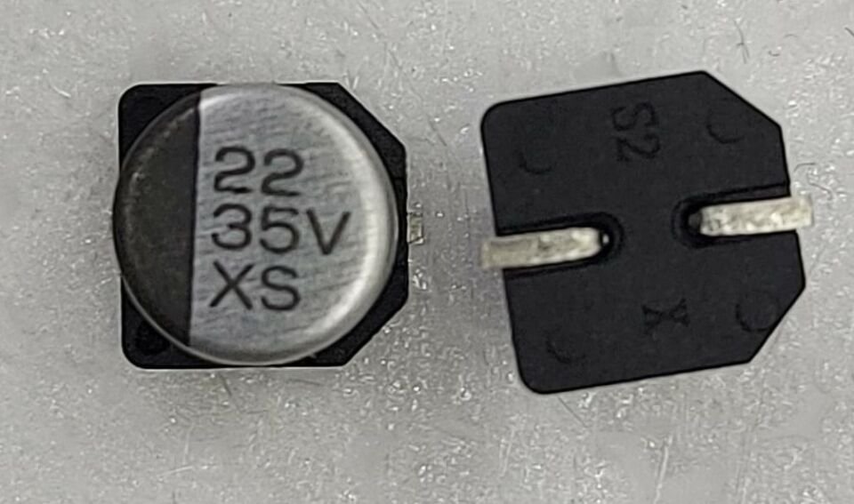 22UF 35V  SMD  ( 6.3X5,4 )