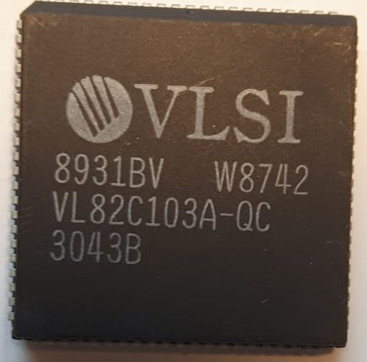 VL82C103