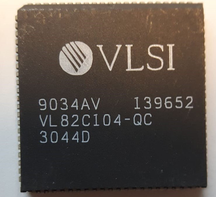 VL82C104