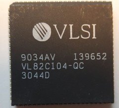 VL82C104