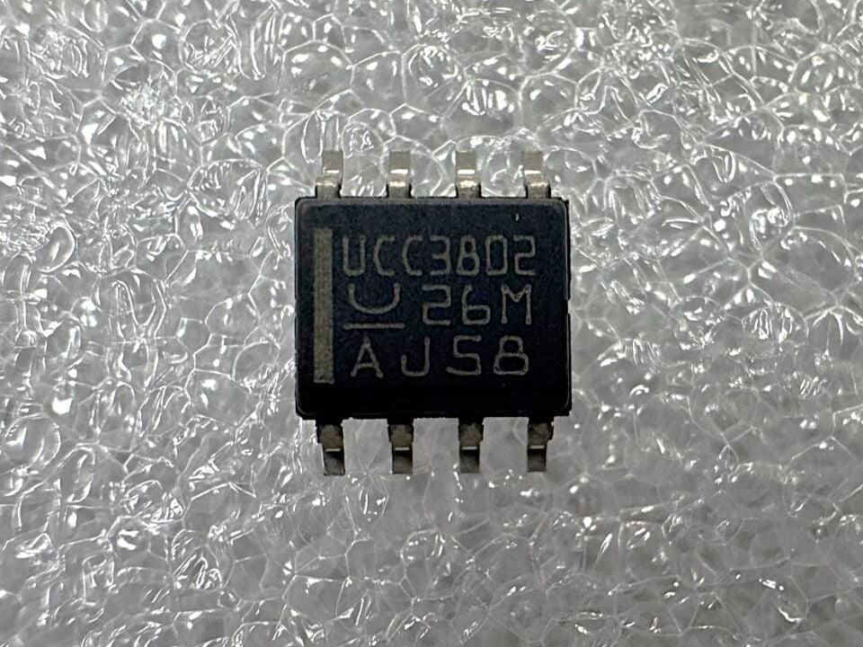 UCC3802D