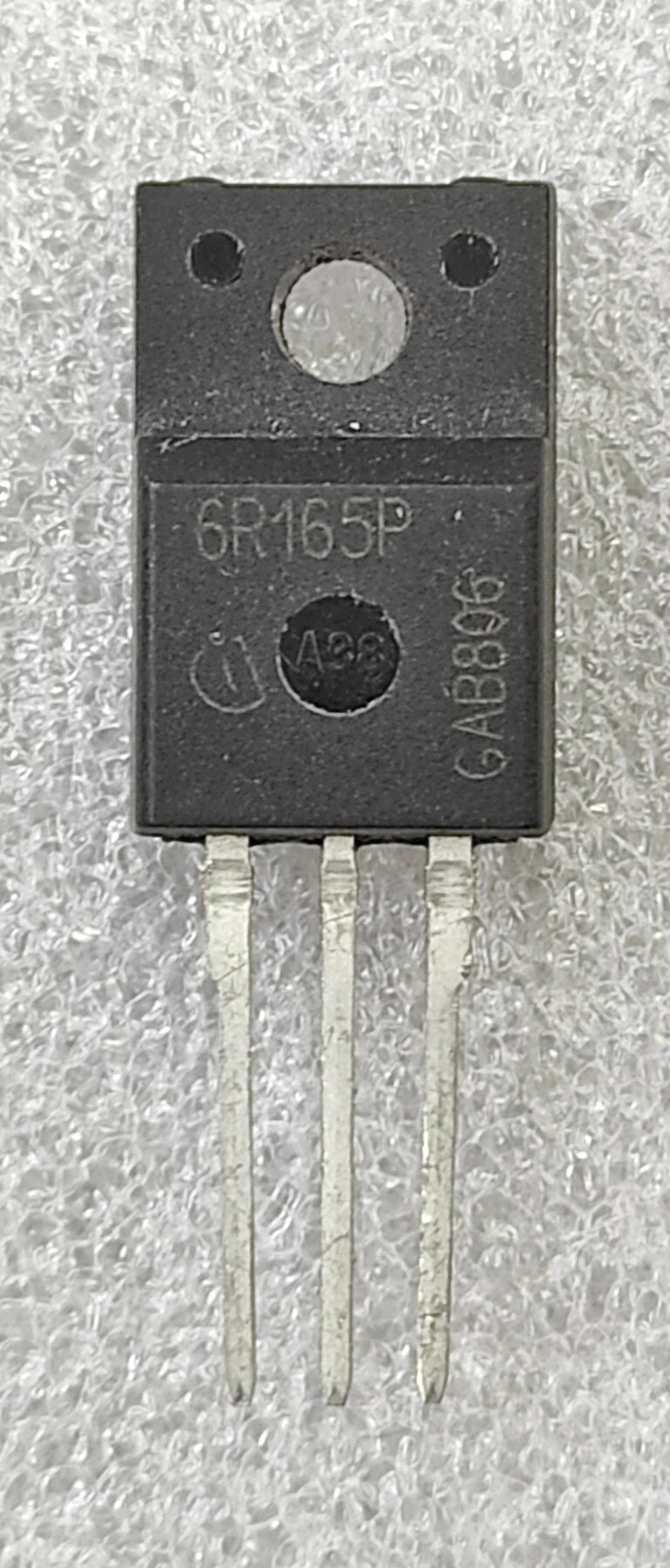 6R165P ( IPA60R165CP )   21A 650V TO 220 N-CH CoolMOS® Power Transistor
