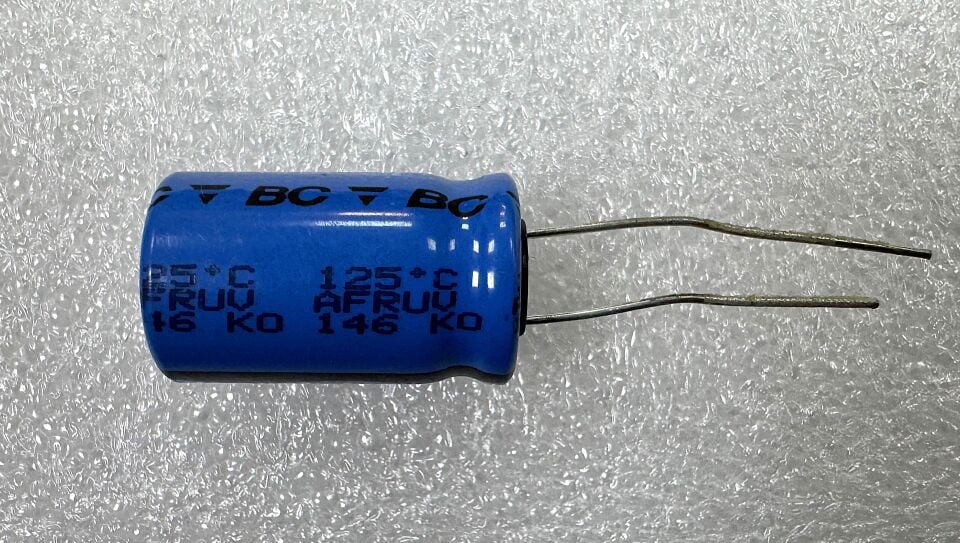 680UF 35V
